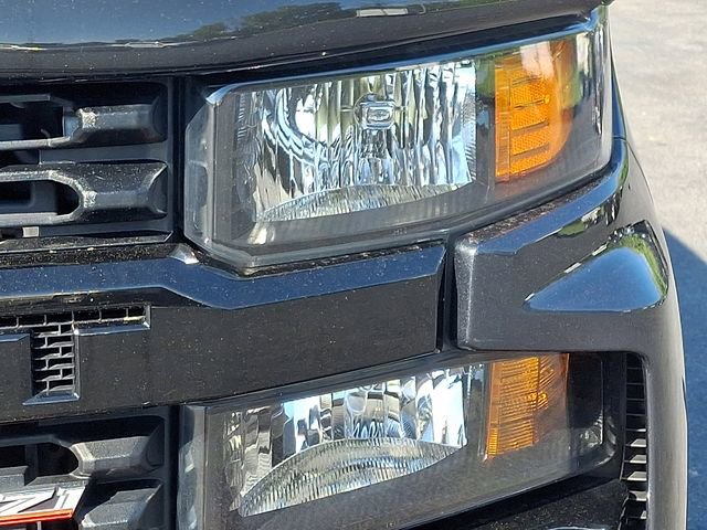 Used 2019 Chevrolet Silverado 1500 Custom Trail Boss w/ Custom Convenience Package AWD/4WD image 12