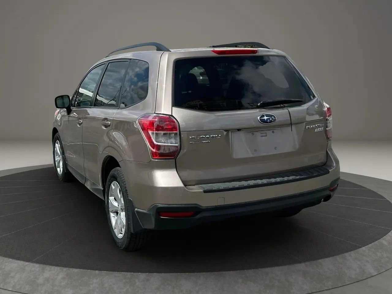 Used 2014 Subaru Forester 2.5i Premium w/ Popular Package #1 AWD/4WD image 4