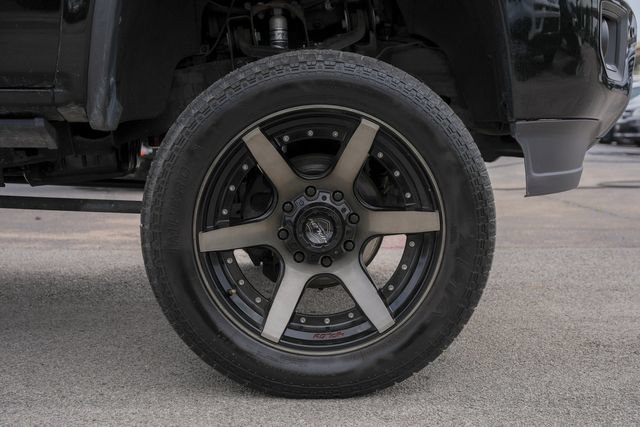 Used 2018 GMC Sierra 2500 Denali w/ Duramax Plus Package AWD/4WD image 5