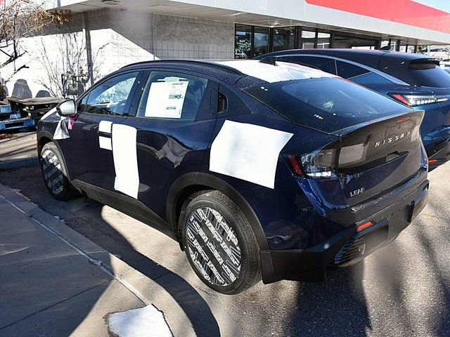 New 2026 Nissan Leaf Platinum+ w/ Illuminated Package FWD image 15