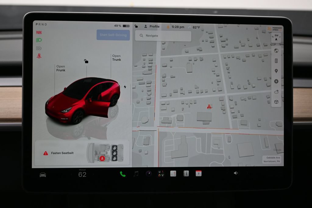 Used 2024 Tesla Model Y Long Range RWD image 24