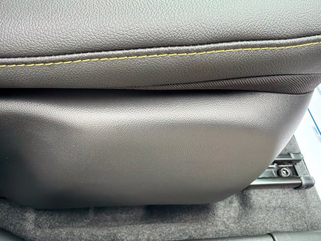 New 2026 Chevrolet Trax LT w/ Sunroof Package FWD image 18