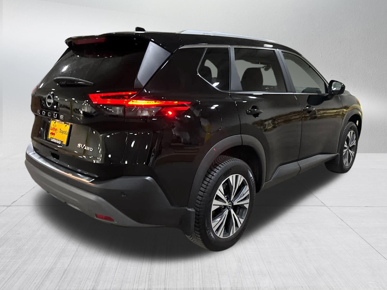 Used 2023 Nissan Rogue SV w/ SV Premium B Package AWD/4WD image 6