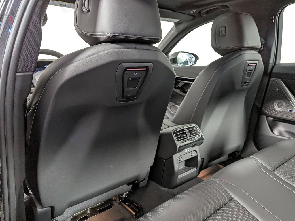 New 2026 BMW 530i xDrive w/ Premium Package image 31