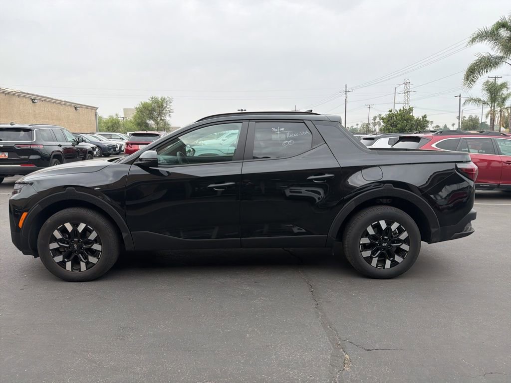 Used 2025 Hyundai Santa Cruz SEL image 2