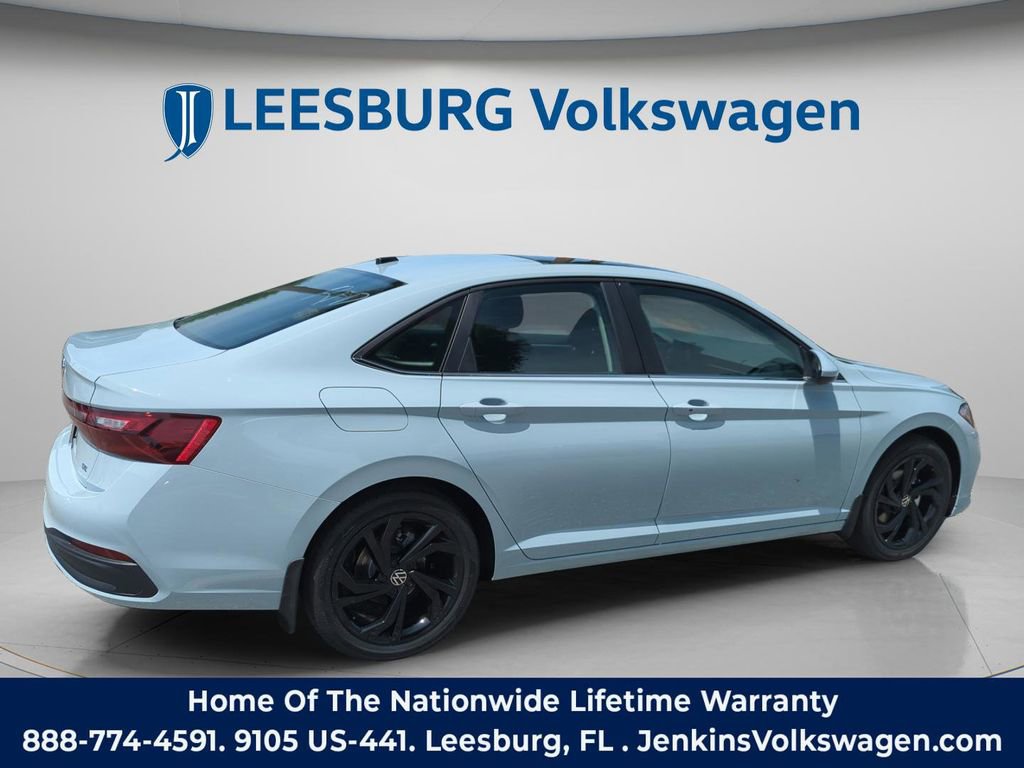 New 2026 Volkswagen Jetta SE FWD image 5