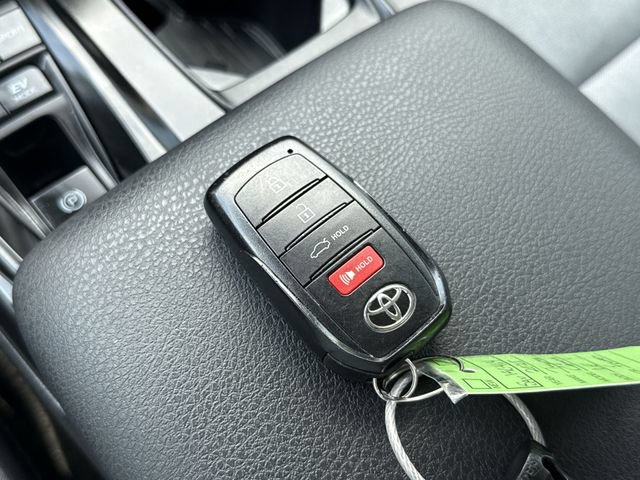 Used 2025 Toyota Camry LE FWD image 27