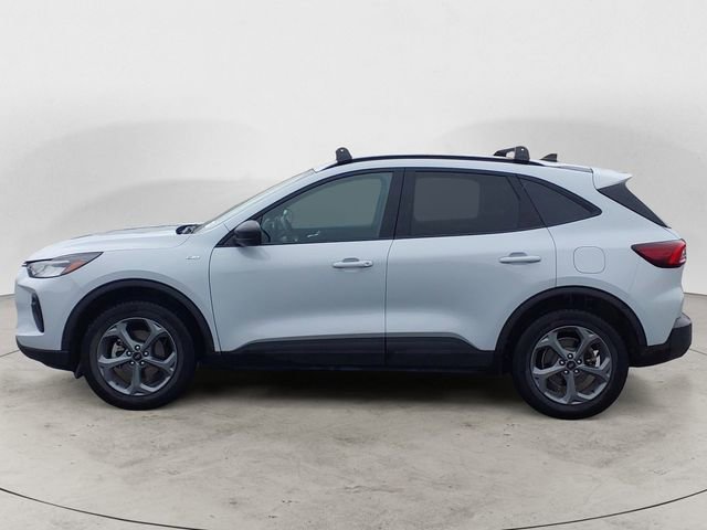 Certified 2025 Ford Escape ST-Line w/ Tech Pack #1 AWD/4WD image 2