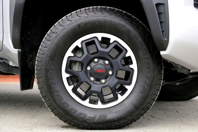 Used 2024 Toyota Tacoma TRD Off-Road w/ TRD Off Road Upgrade Package AWD/4WD image 2