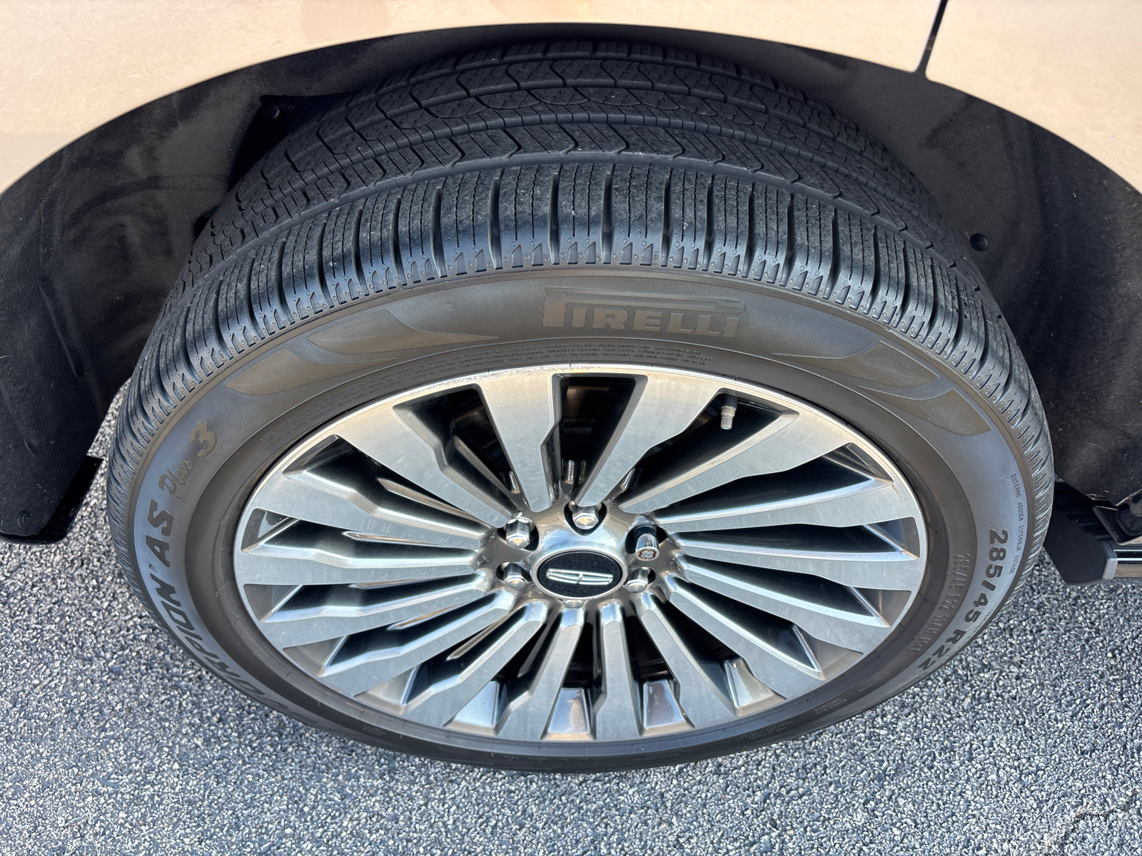 Used 2019 Lincoln Navigator Reserve AWD/4WD image 10