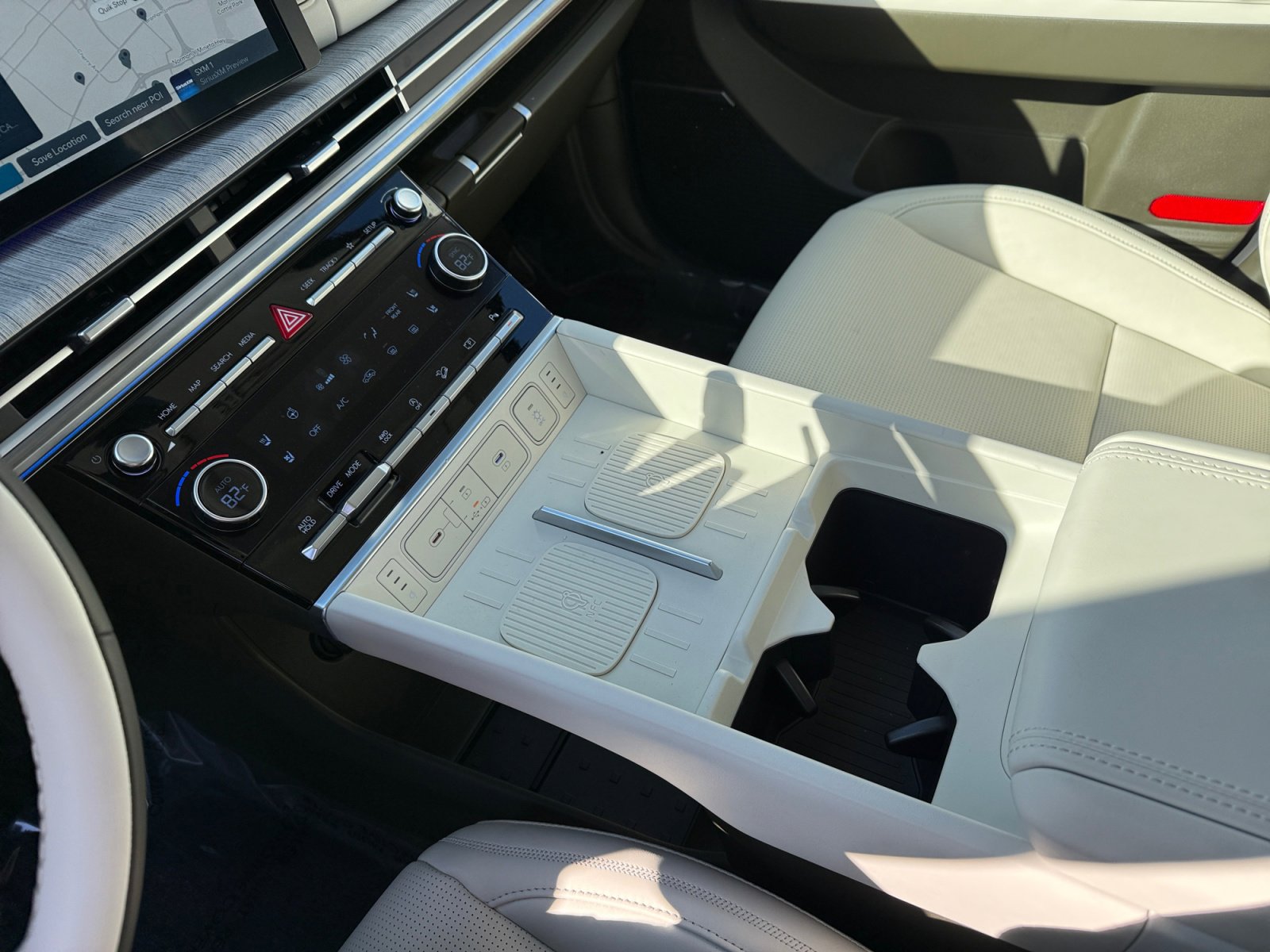 Certified 2025 Hyundai Santa Fe Calligraphy image 13