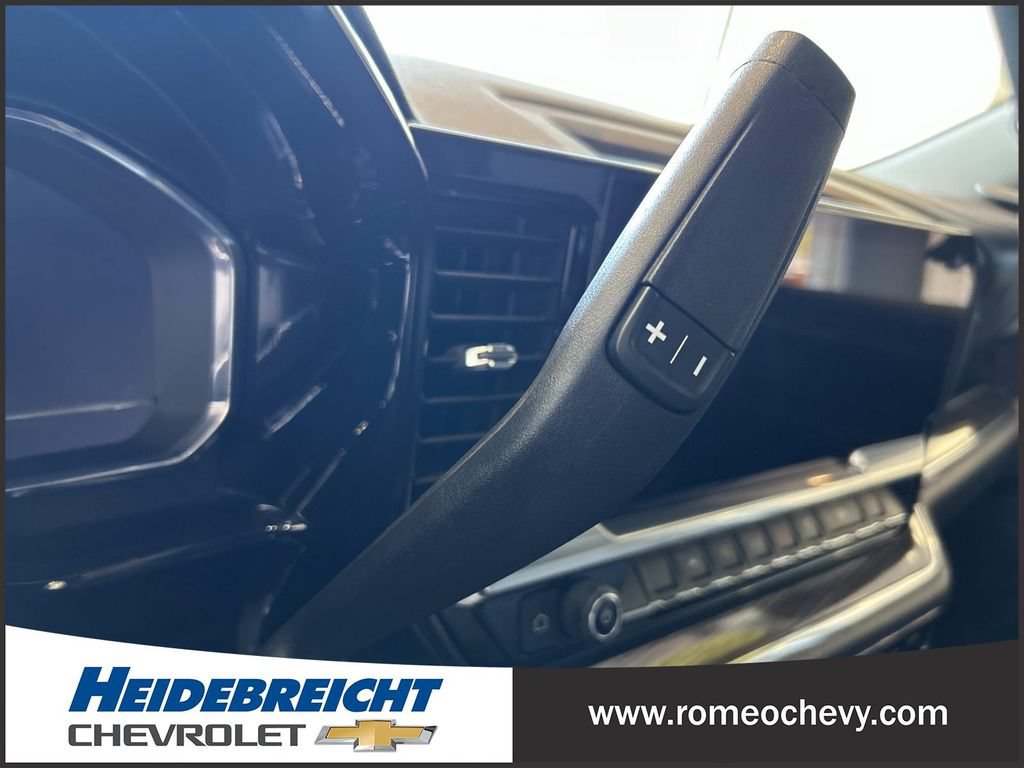 Used 2023 Chevrolet Silverado 1500 LT AWD/4WD image 24