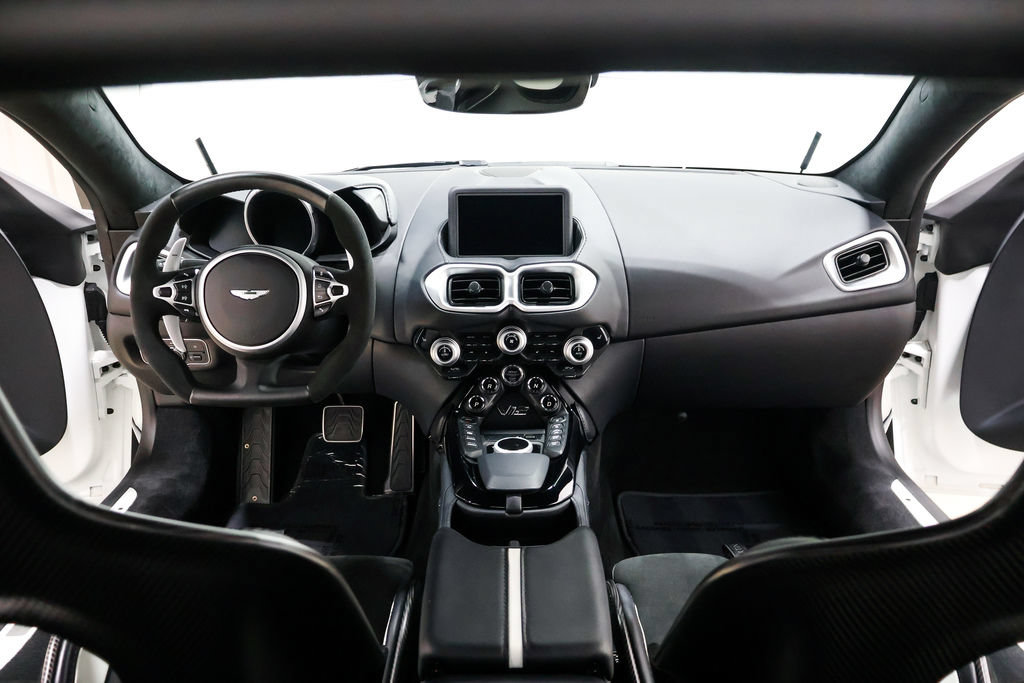 Used 2023 Aston Martin V12 Vantage RWD image 48