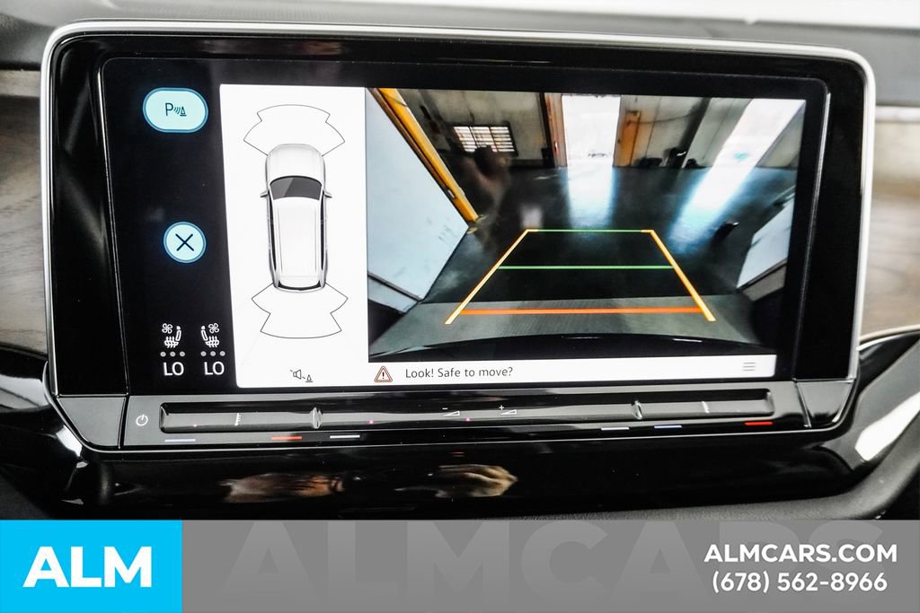 Used 2025 Volkswagen Atlas SE image 37