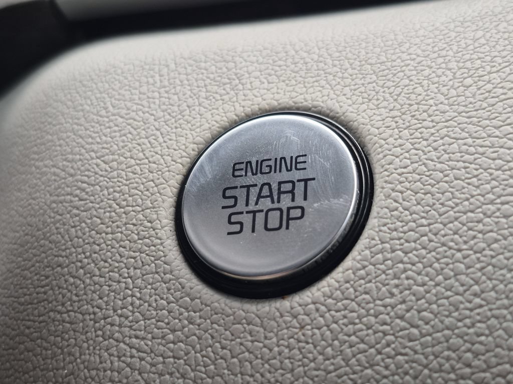 Certified 2023 Kia Sorento S AWD/4WD image 24