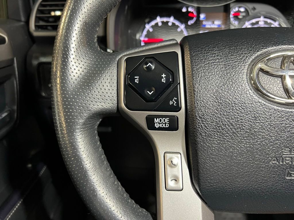 Used 2021 Toyota 4Runner SR5 Premium w/ Moonroof Package AWD/4WD image 22