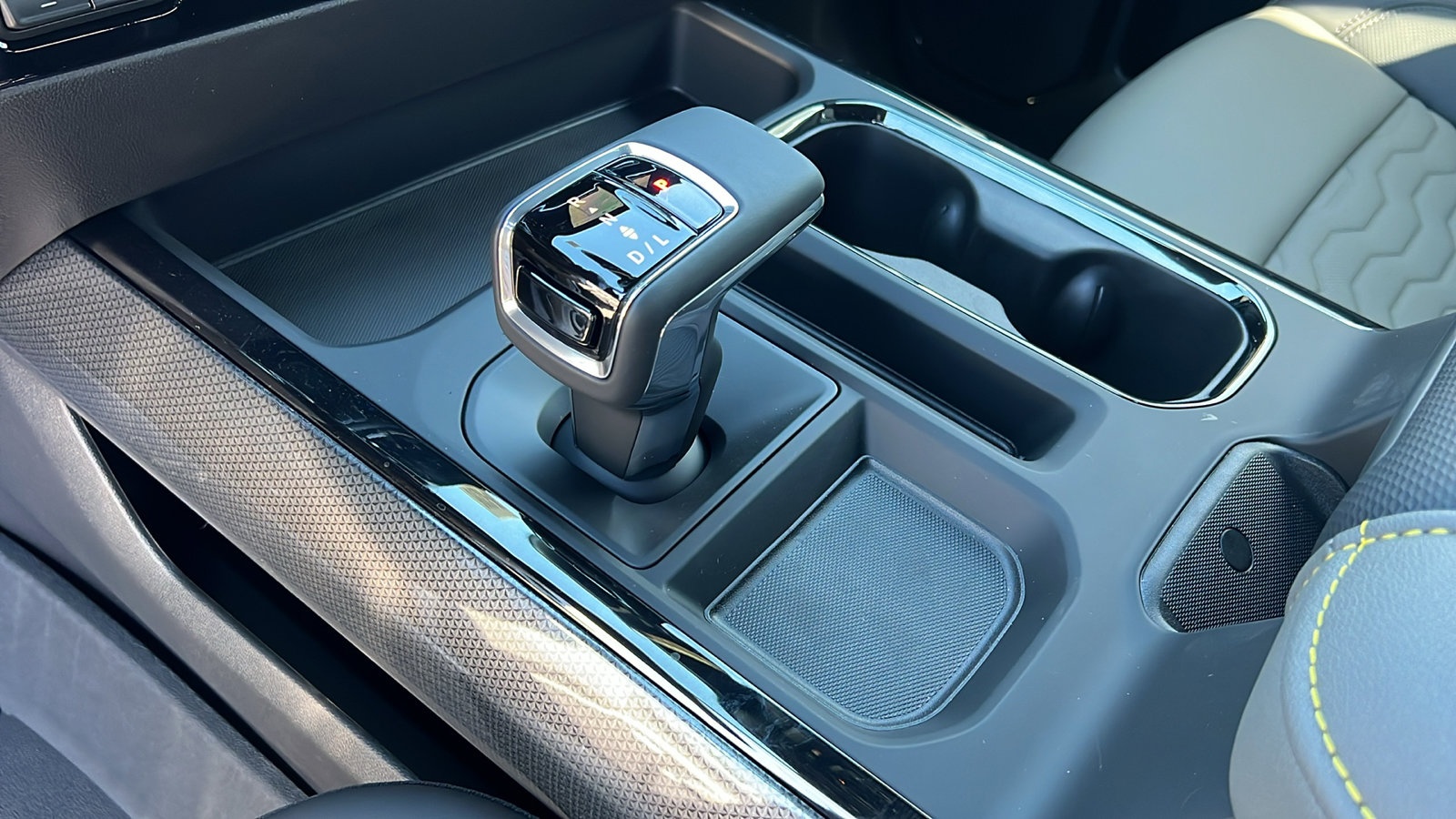 New 2026 Chevrolet Silverado 1500 ZR2 image 23