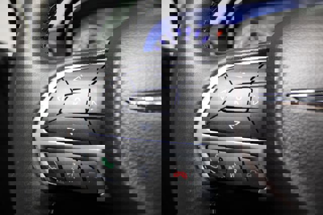 Used 2016 Chrysler 300 Limited image 19