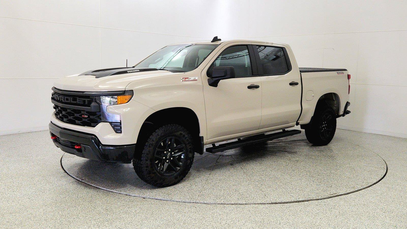 Used 2026 Chevrolet Silverado 1500 Custom Trail Boss AWD/4WD image 3