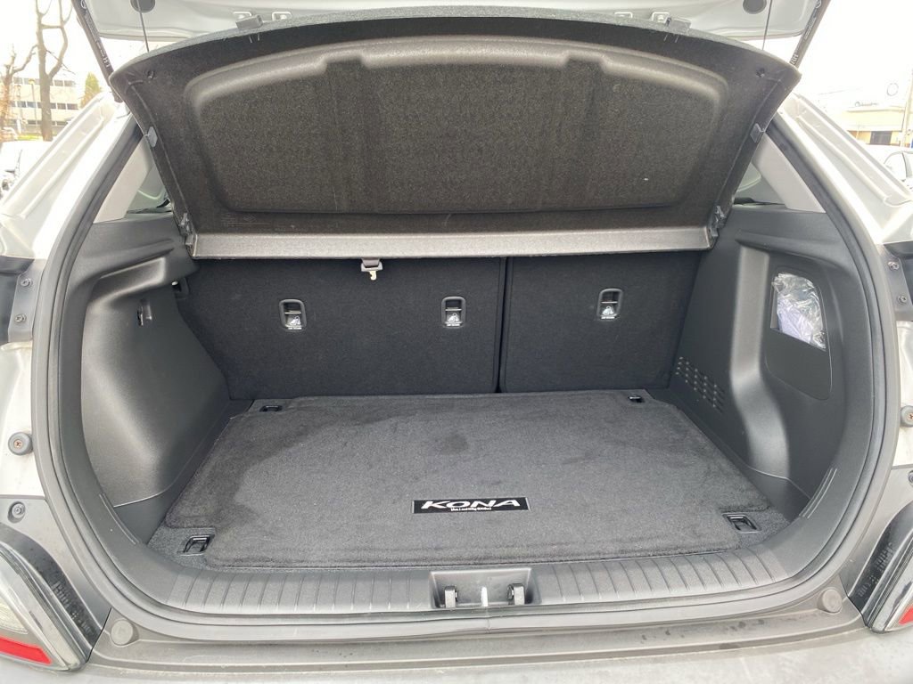 Certified 2023 Hyundai Kona SEL w/ Convenience Package image 16