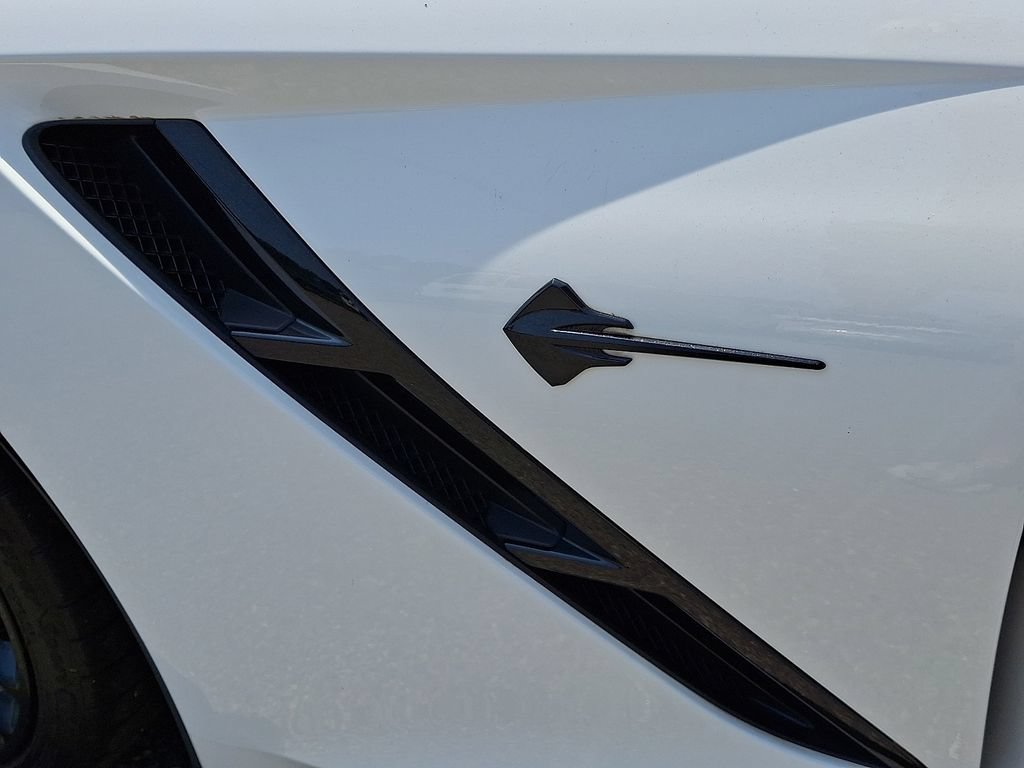 Used 2018 Chevrolet Corvette Stingray Coupe RWD image 34