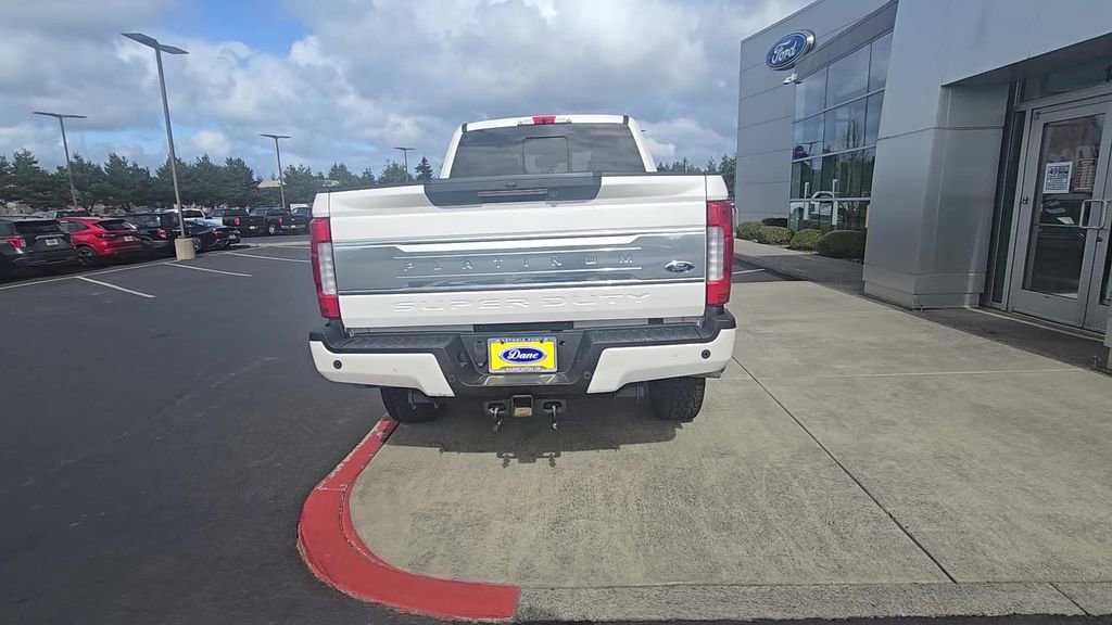 Used 2017 Ford F250 Platinum w/ Platinum Ultimate Package image 4