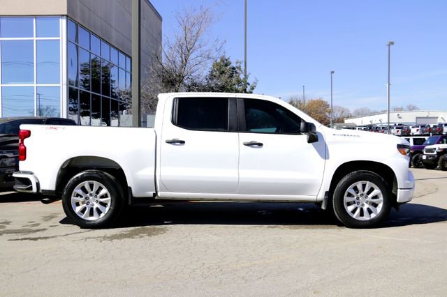 Used 2023 Chevrolet Silverado 1500 Custom image 4