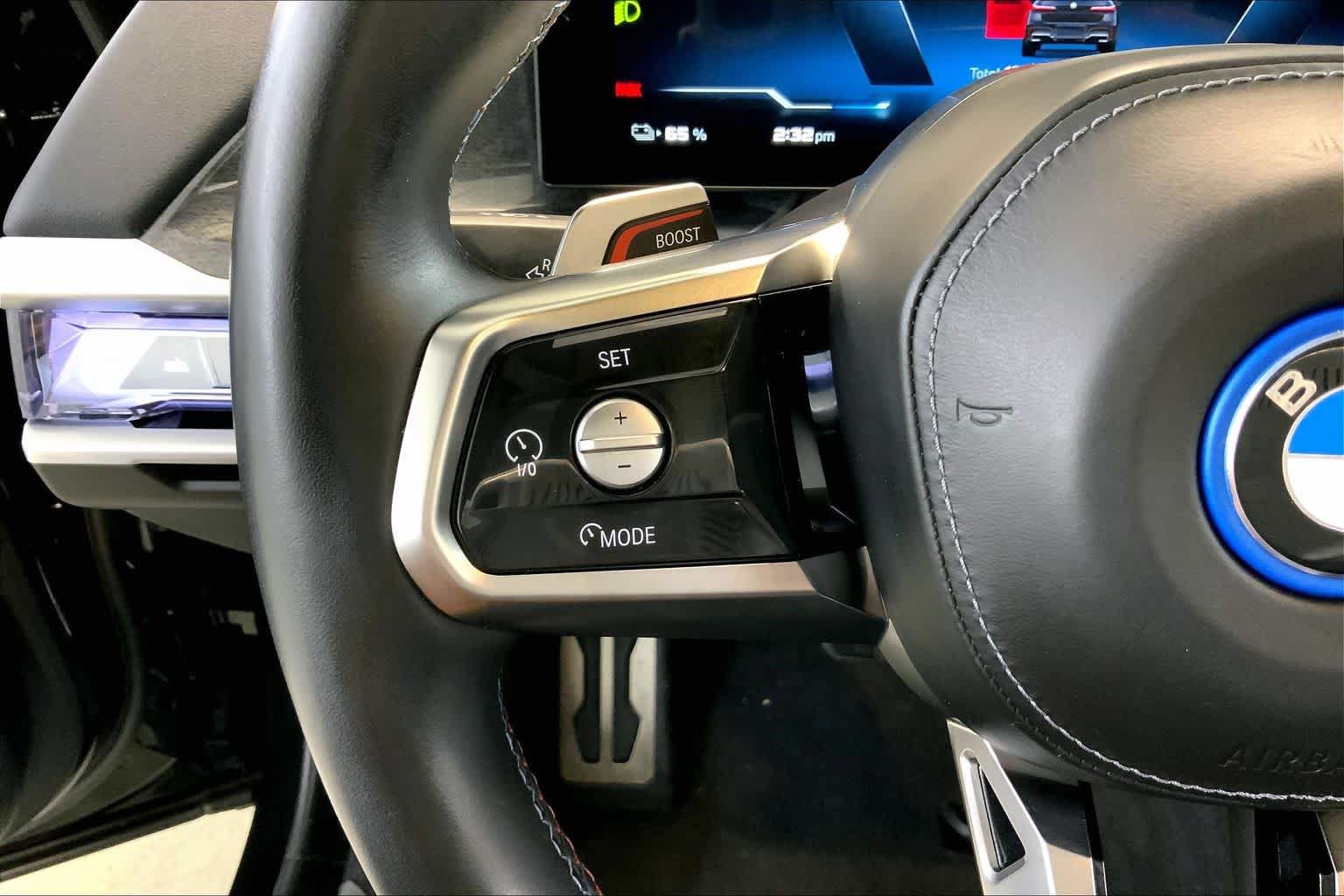 Used 2024 BMW i7 M70 AWD/4WD image 23