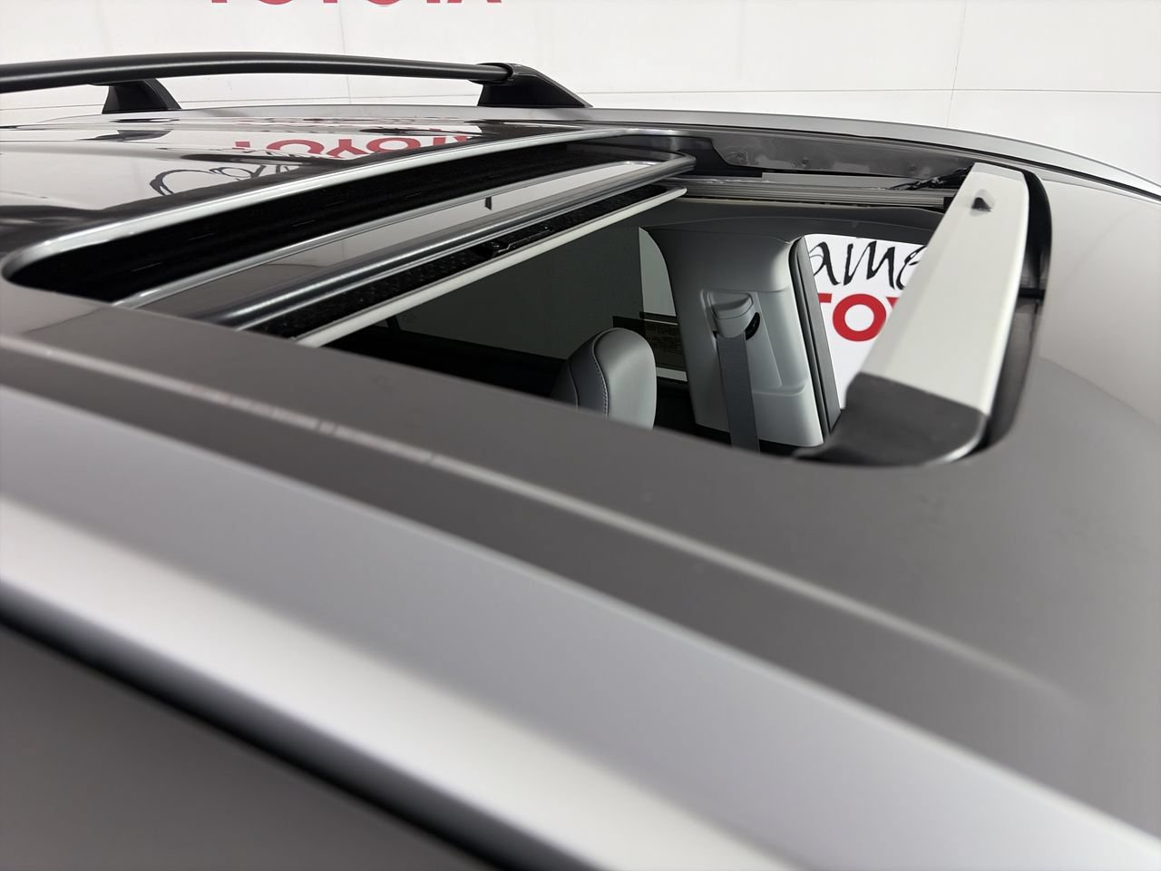 New 2026 Toyota Highlander Limited AWD/4WD image 11