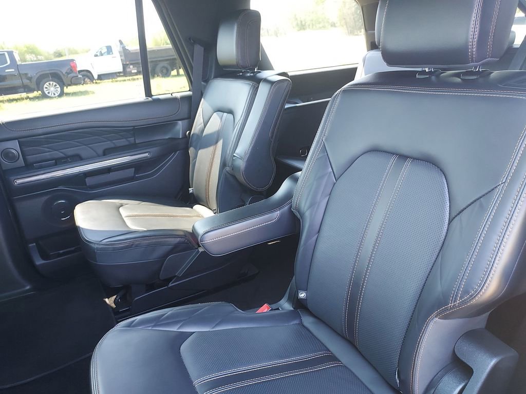 Used 2022 Ford Expedition Platinum image 29