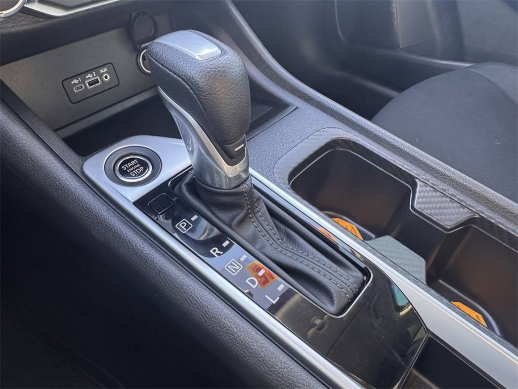 Used 2023 Nissan Sentra SV image 18