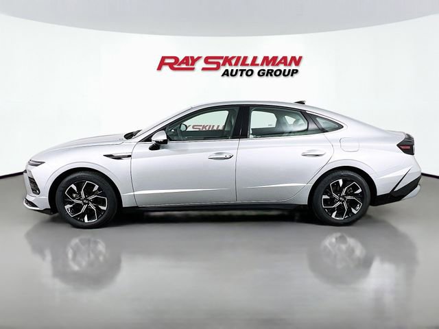 Used 2025 Hyundai Sonata SEL FWD image 4