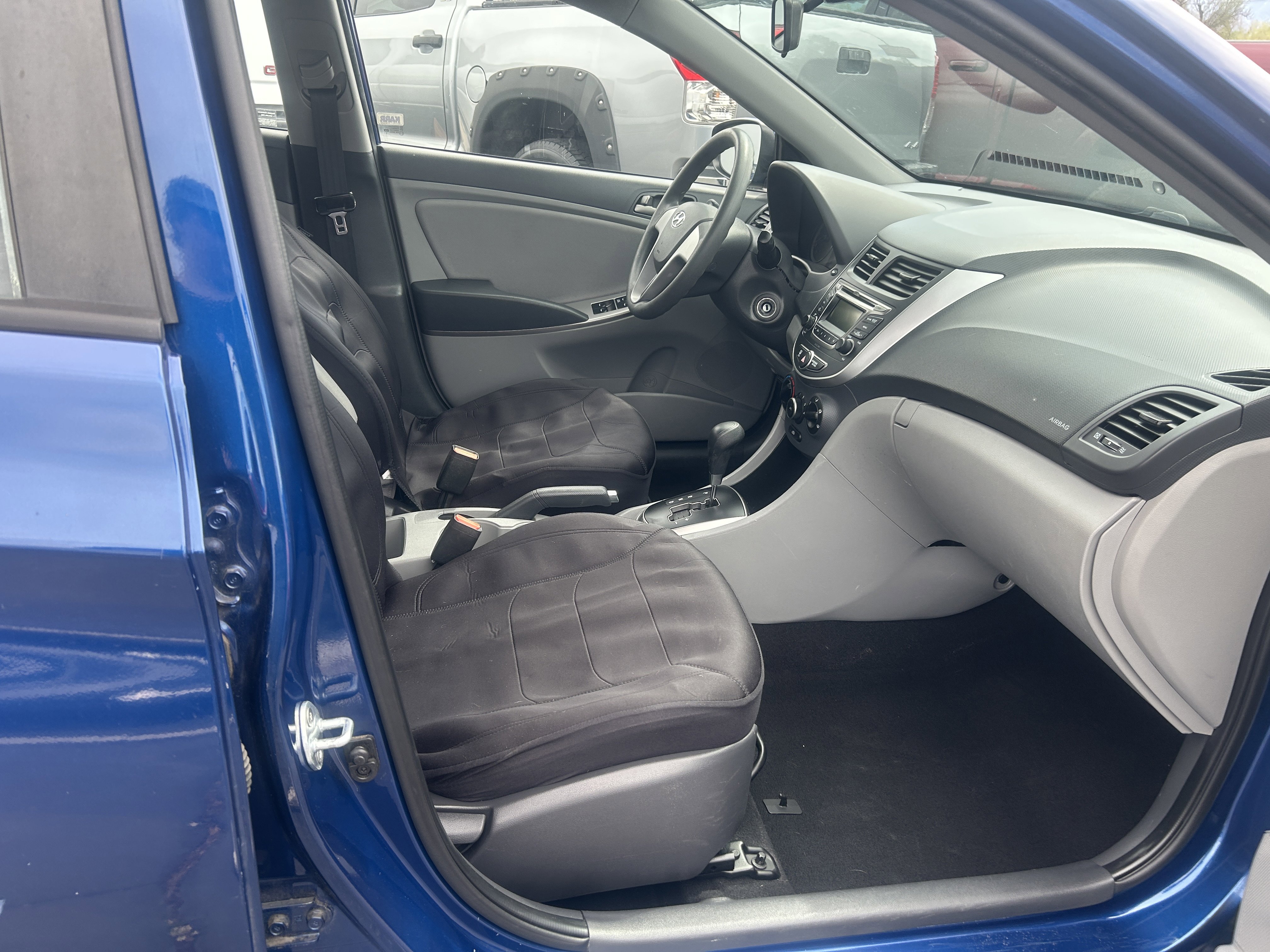 Used 2017 Hyundai Accent SE image 10