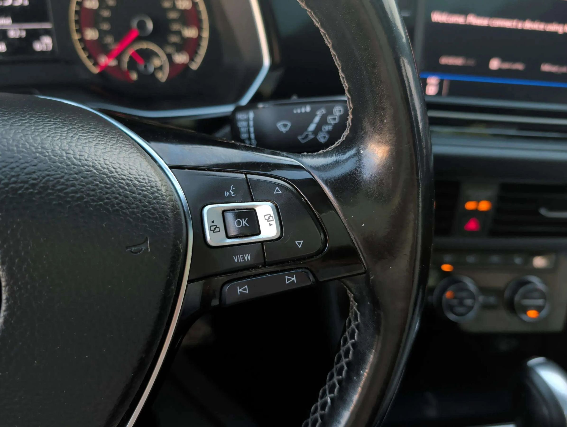 Used 2019 Volkswagen Jetta R-Line FWD image 22