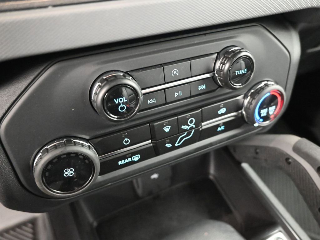 Used 2024 Ford Bronco Big Bend image 16