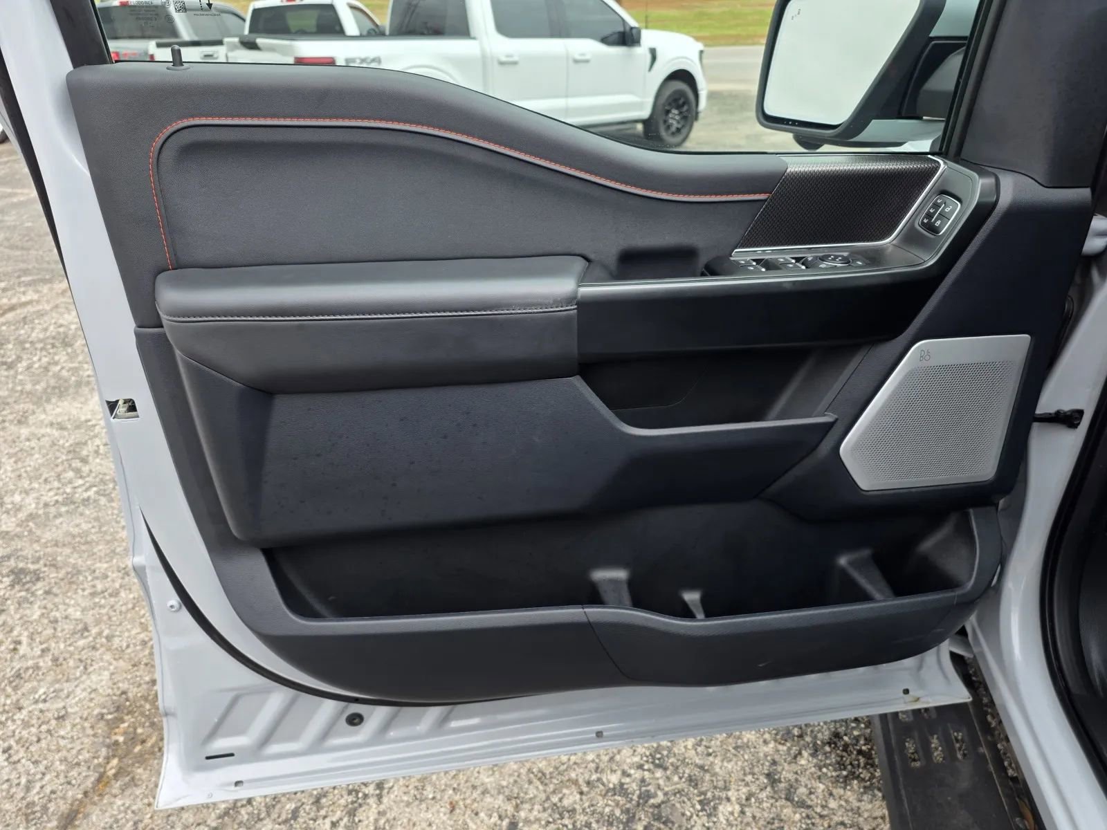 Used 2025 Ford F150 Raptor image 10