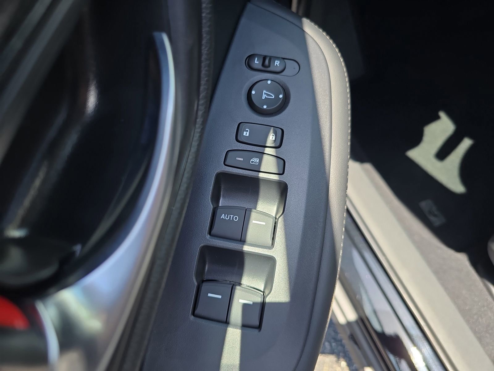 New 2026 Honda HR-V LX image 18