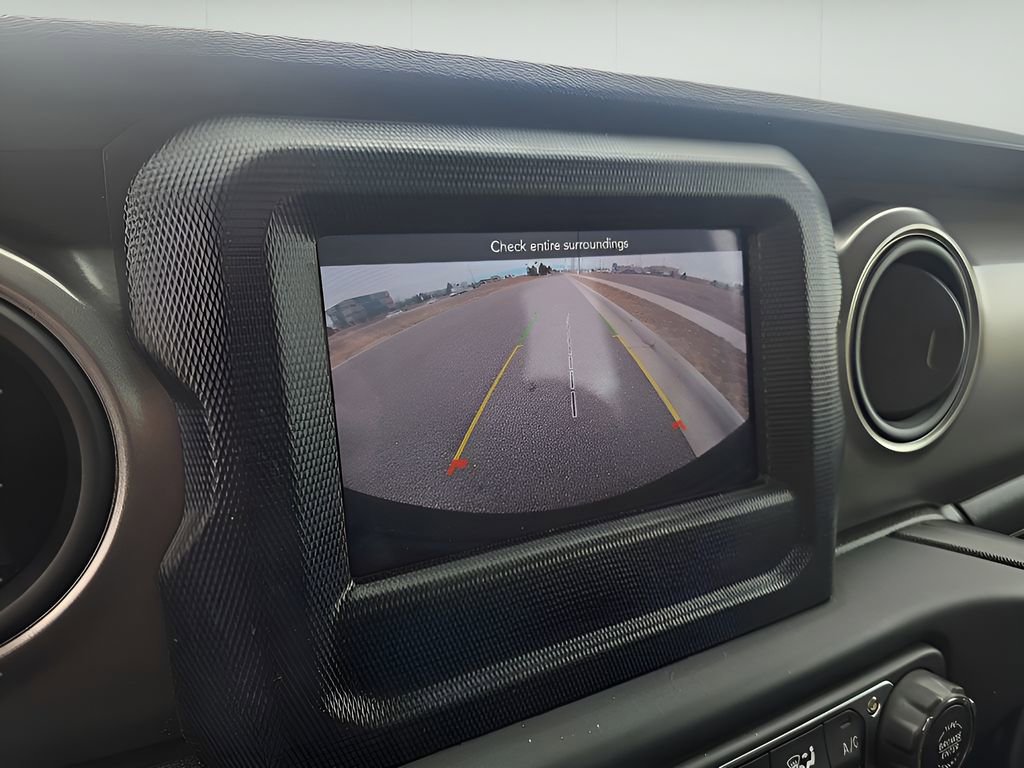 Used 2023 Jeep Wrangler Sport image 21