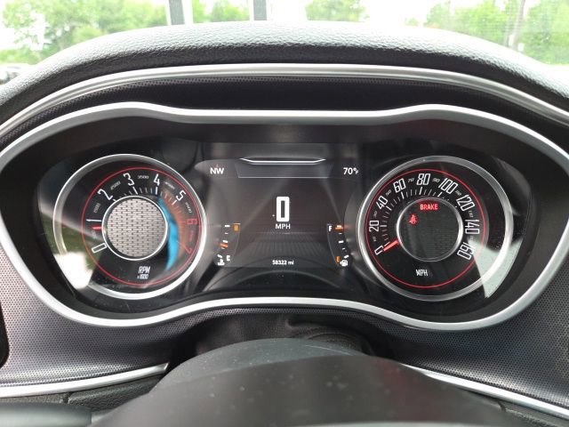Used 2015 Dodge Challenger R/T Plus RWD image 11