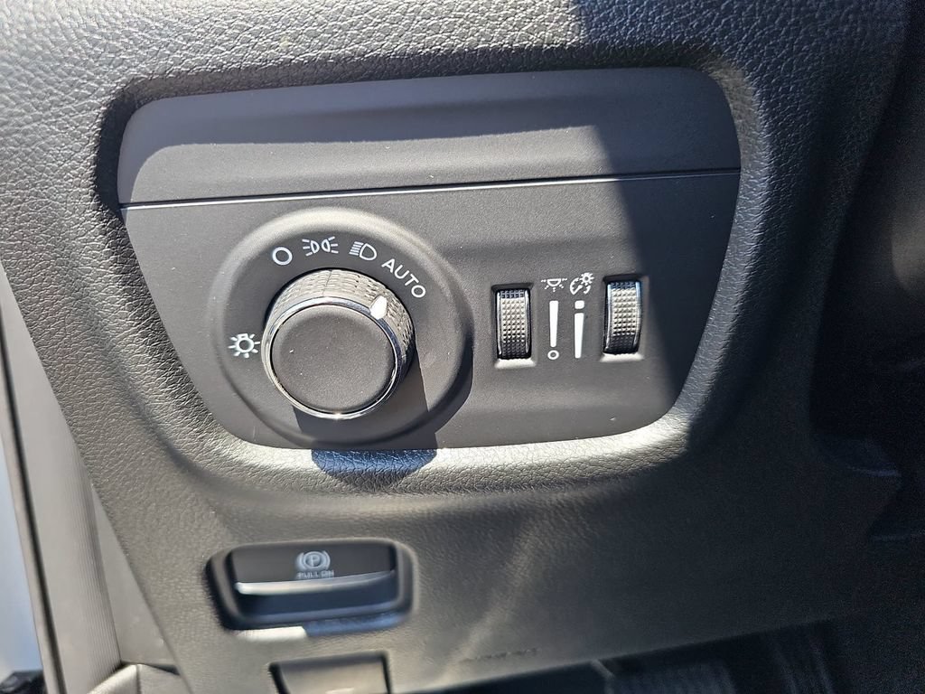 New 2027 Jeep Grand Cherokee Laredo X AWD/4WD image 26