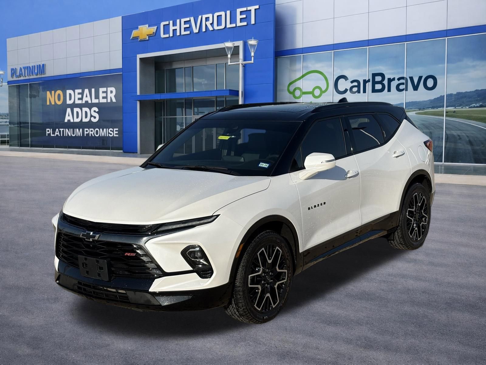 Certified 2023 Chevrolet Blazer RS w/ Driver Confidence II Package image 14