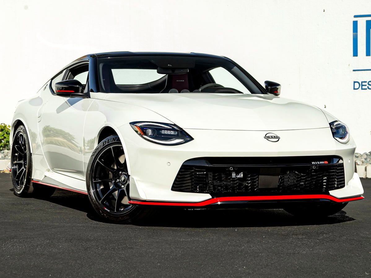 Used 2026 Nissan Z NISMO w/ Floor Mat Package RWD image 5