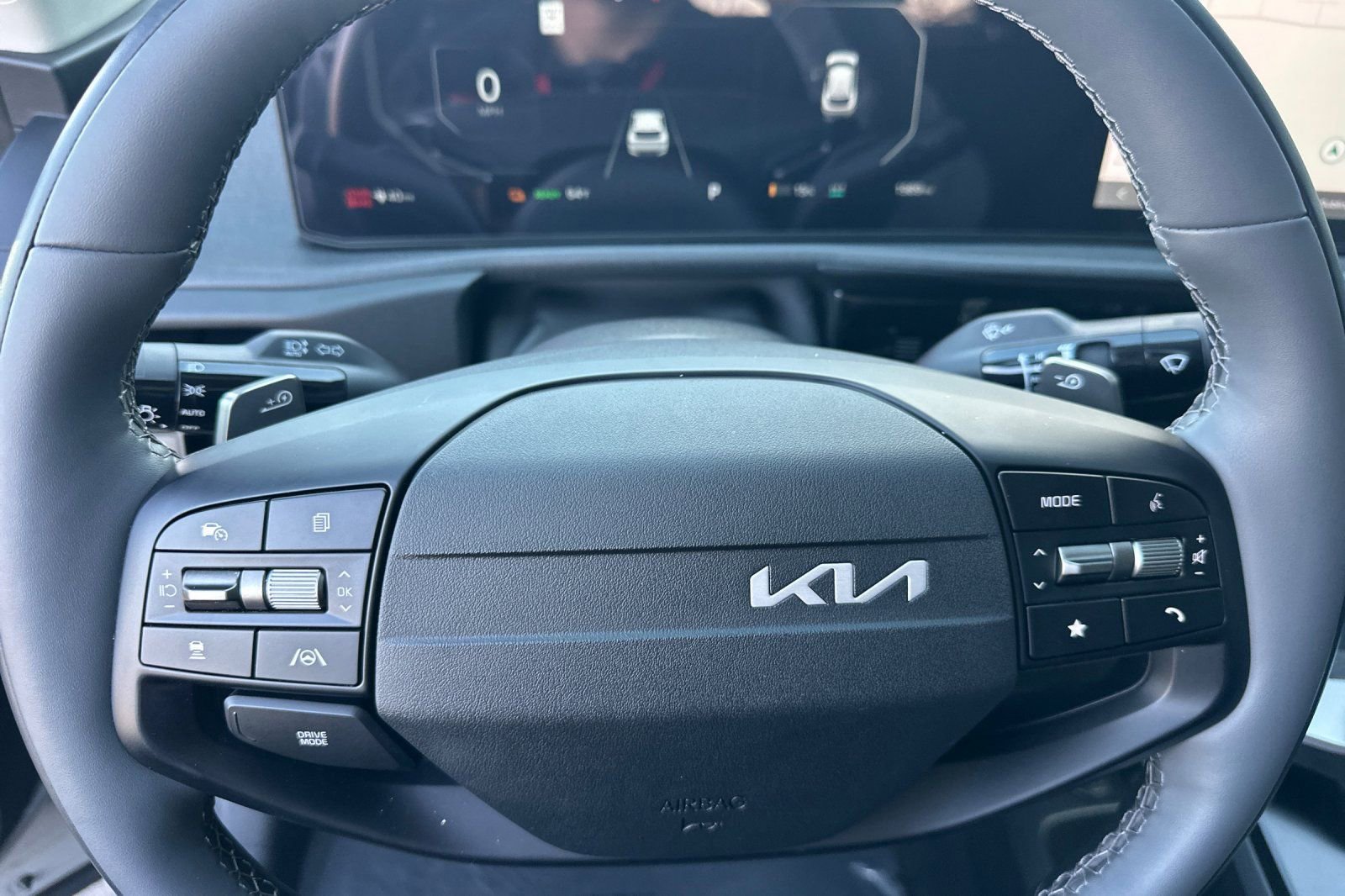 Used 2025 Kia EV6 Light image 36