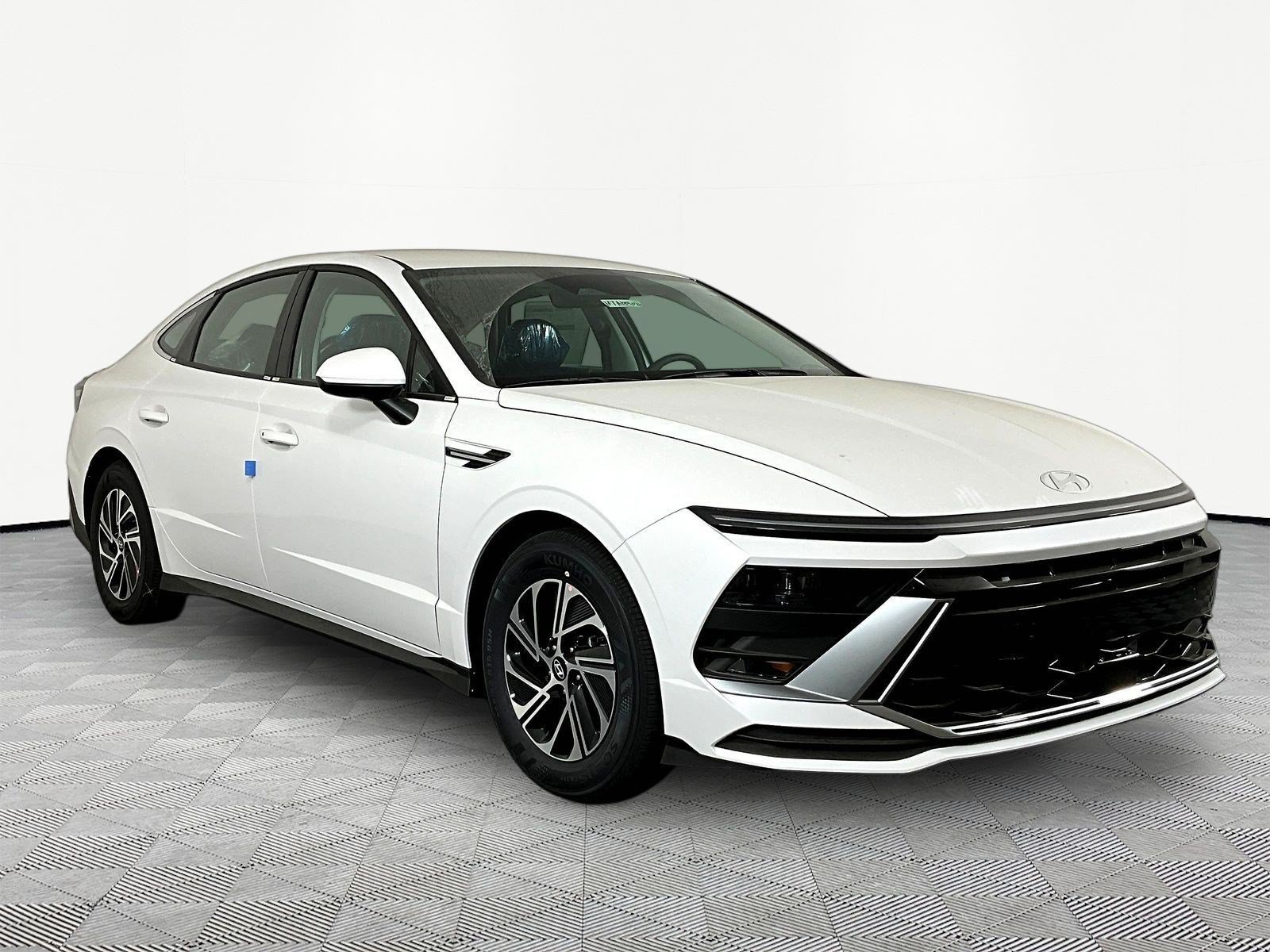 New 2026 Hyundai Sonata Blue FWD image 3