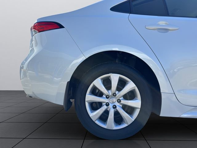 Used 2025 Toyota Corolla LE image 24