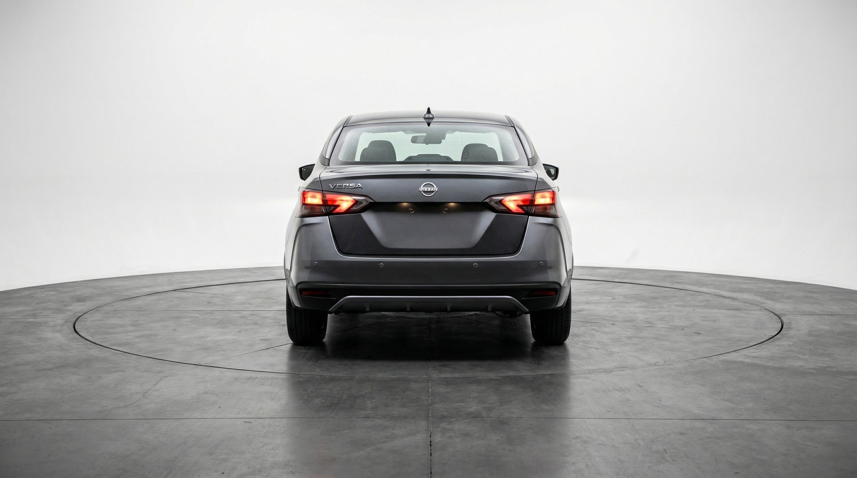 Used 2025 Nissan Versa SV image 7