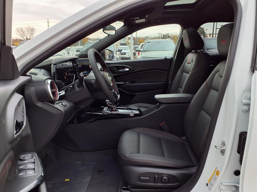 New 2026 Chevrolet Trax RS w/ Sunroof Package image 14