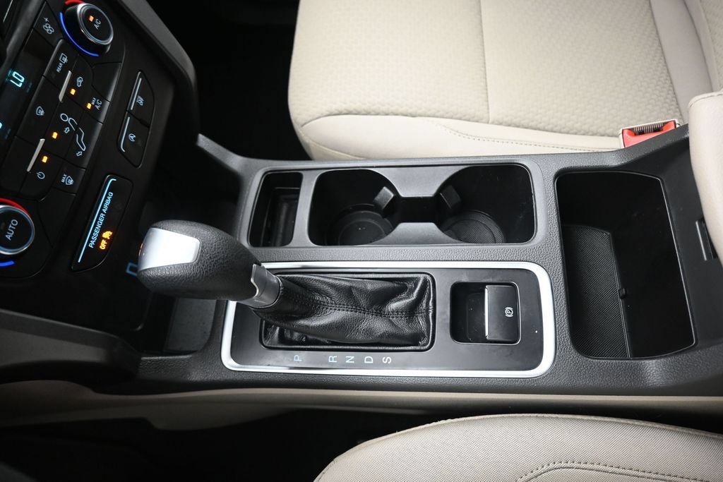 Used 2017 Ford Escape SE AWD/4WD image 23