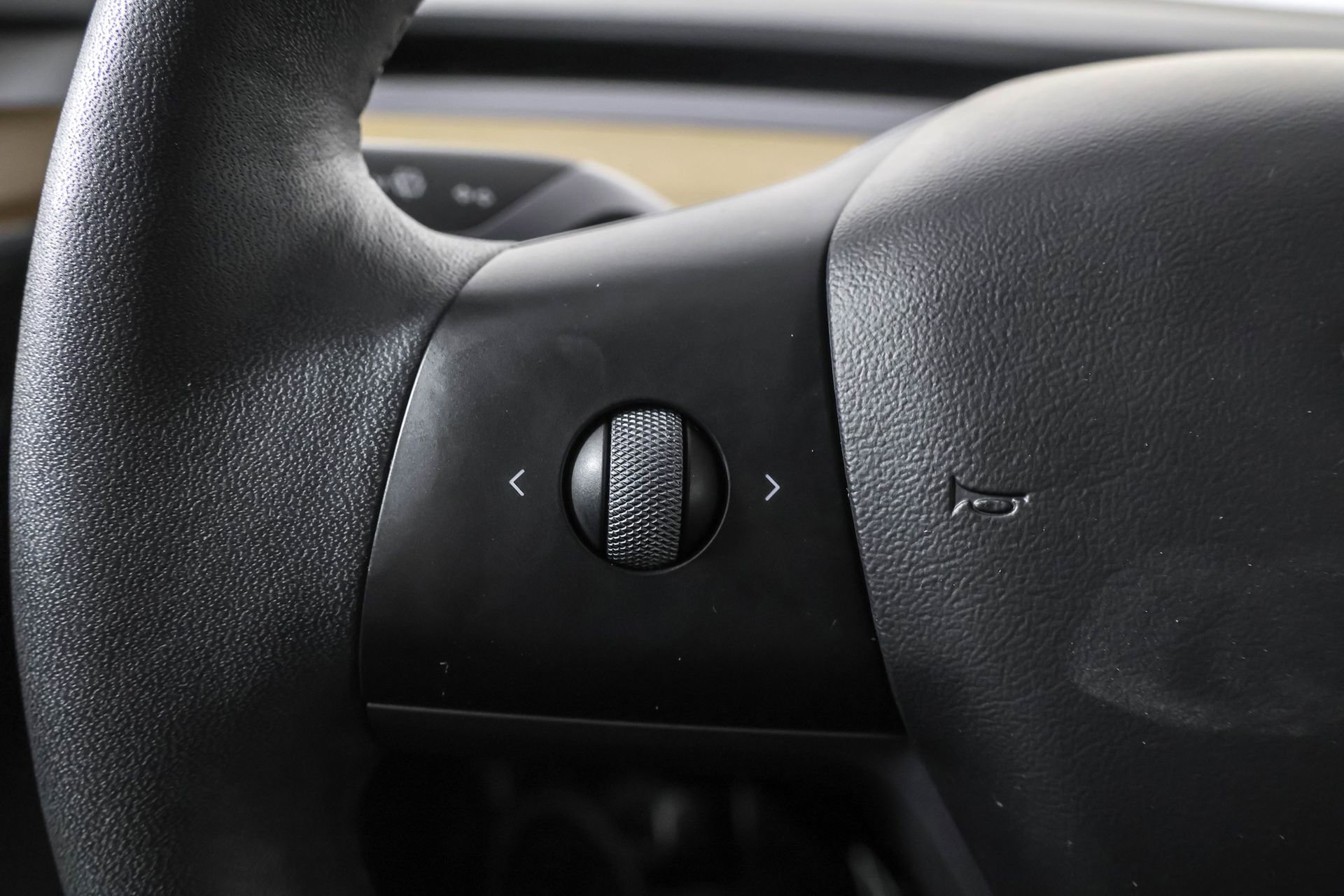 Used 2021 Tesla Model 3 Standard Range Plus image 24