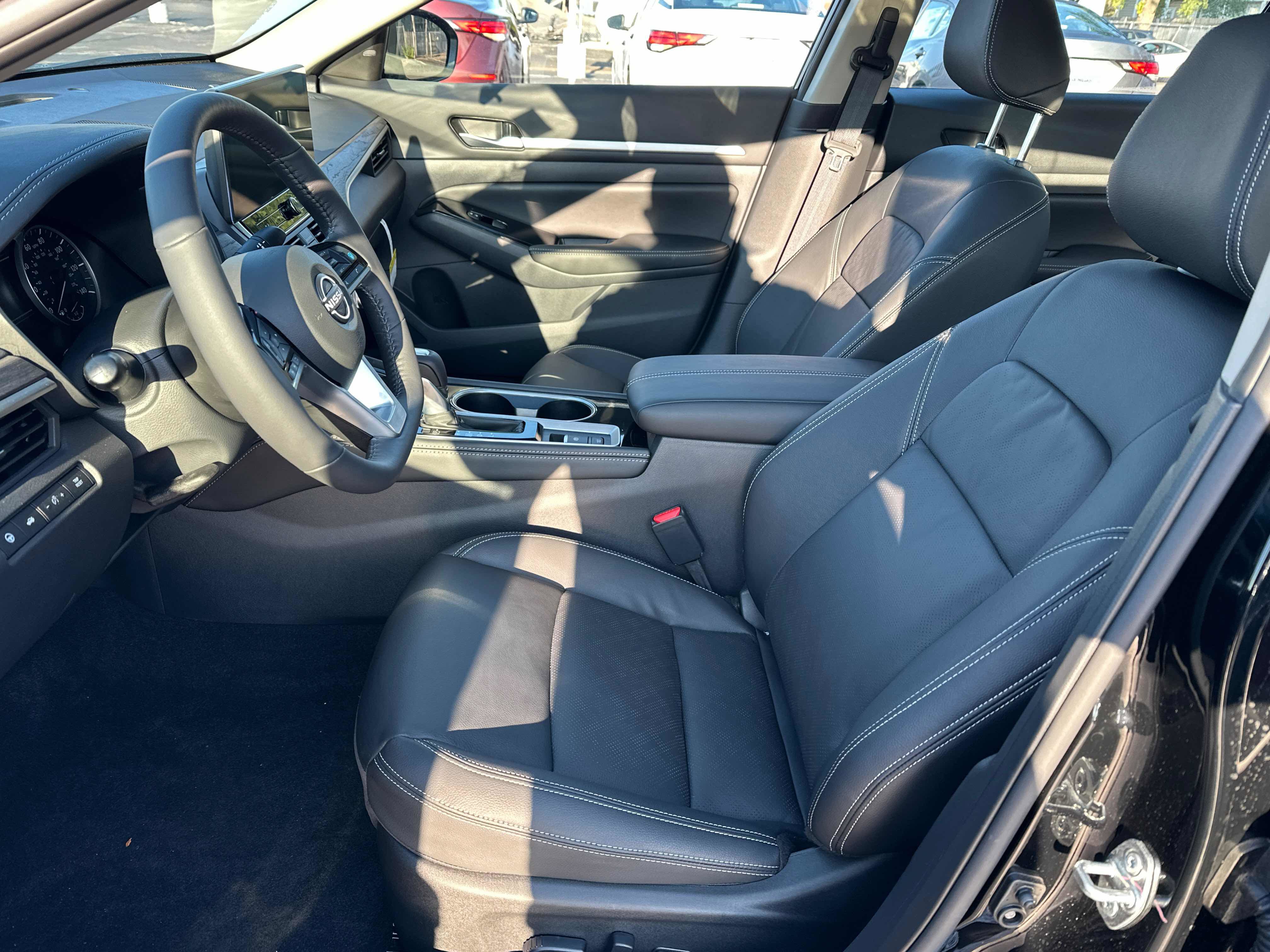 New 2025 Nissan Altima 2.5 SL image 8